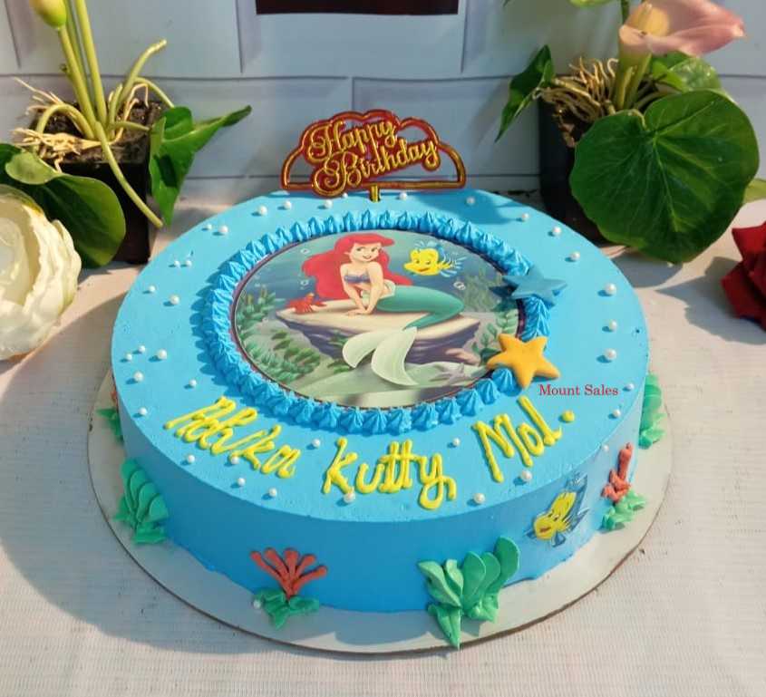 Premium RED N White Velvet Cake